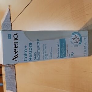Calm + Restore Daily Moisturizer - White With SPF 30 NIB.